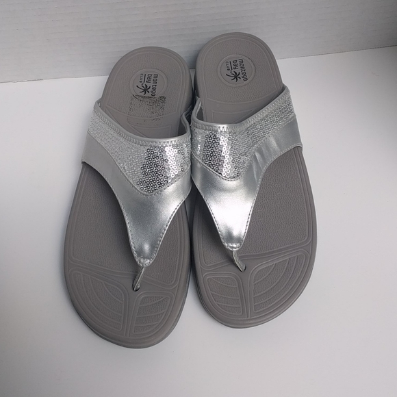 👠Silver slippers by Montego Bay club